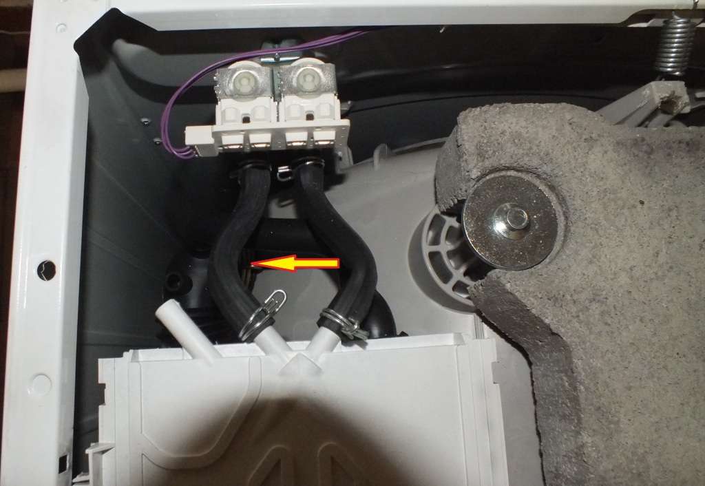 Расположение впускного клапана в стиральной машине