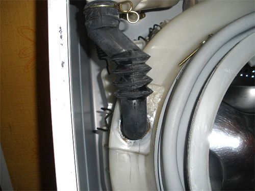 Замена и ремонт патрубка стиральной машины